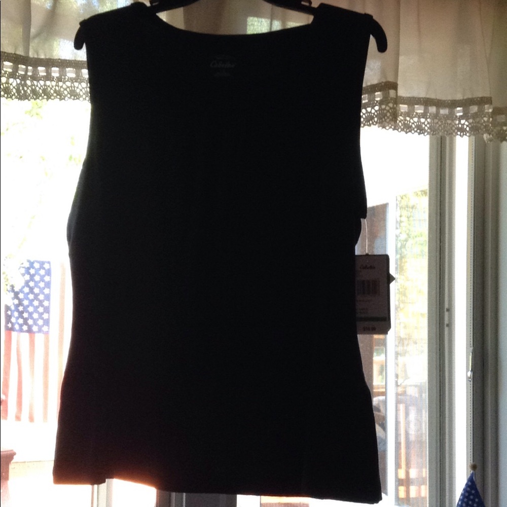 Cabela's sleeveless top
